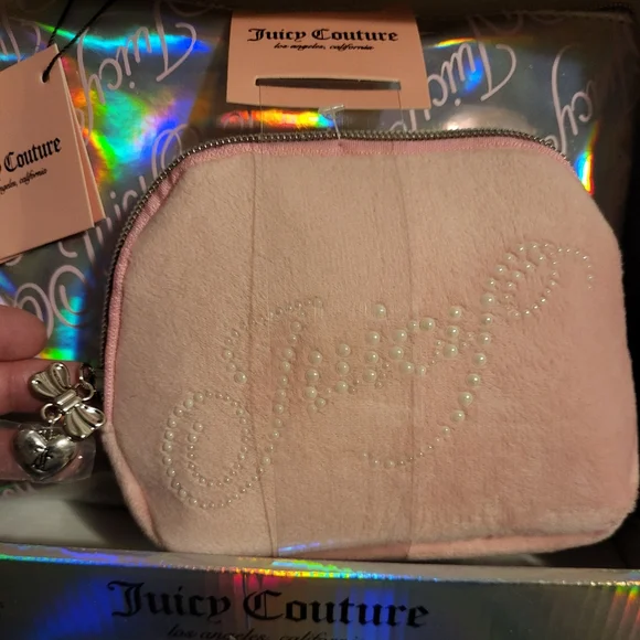 Juicy Couture Cosmetic Set of 2 - Picture 2 of 6
